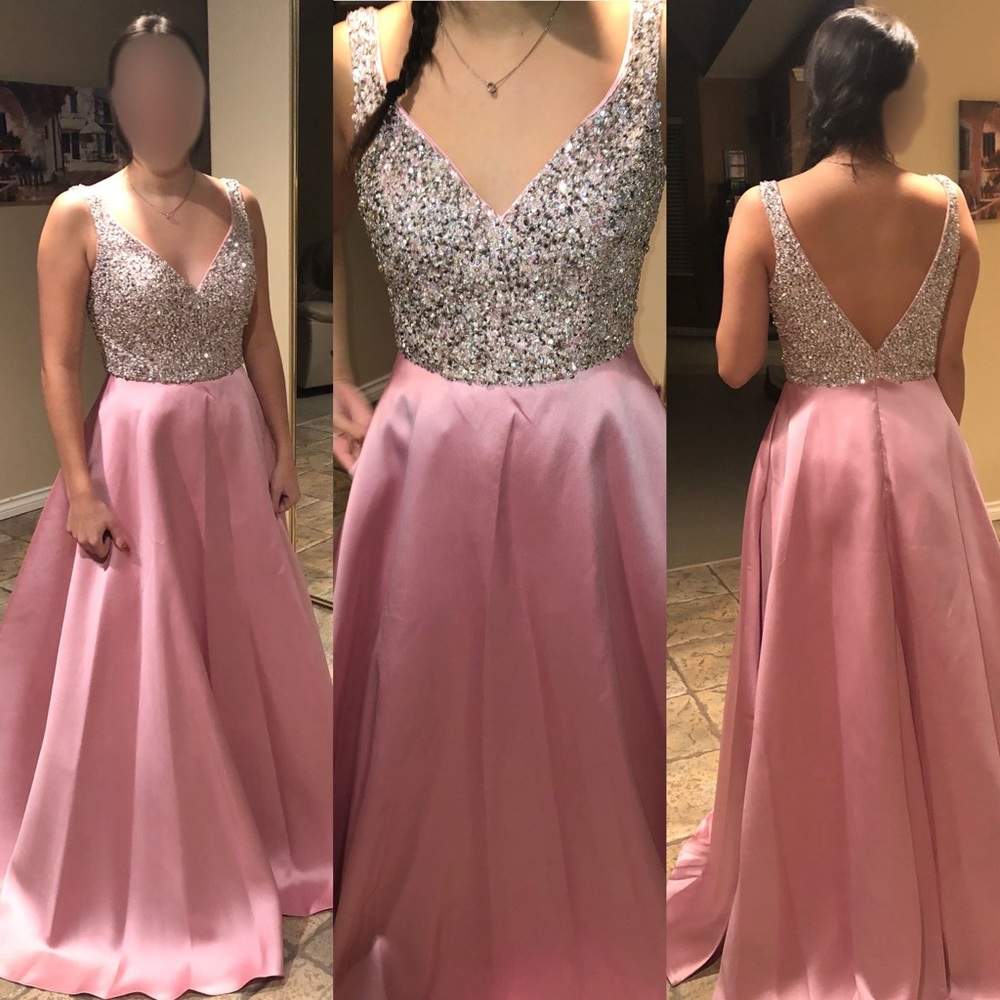 Grad, wedding, bridesmaid dress stunning for any of these occasions.